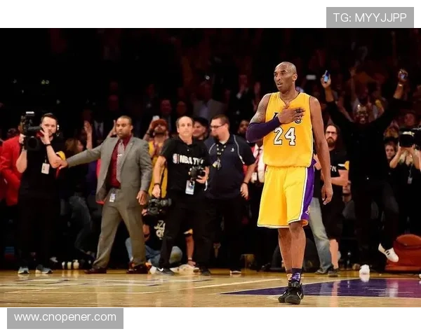 历史上仅有四位球员在35岁后单场得分超过35分的传奇时刻