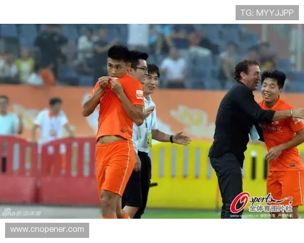 美记表达对球队不满欲离队三球更推幽默回应引发热议